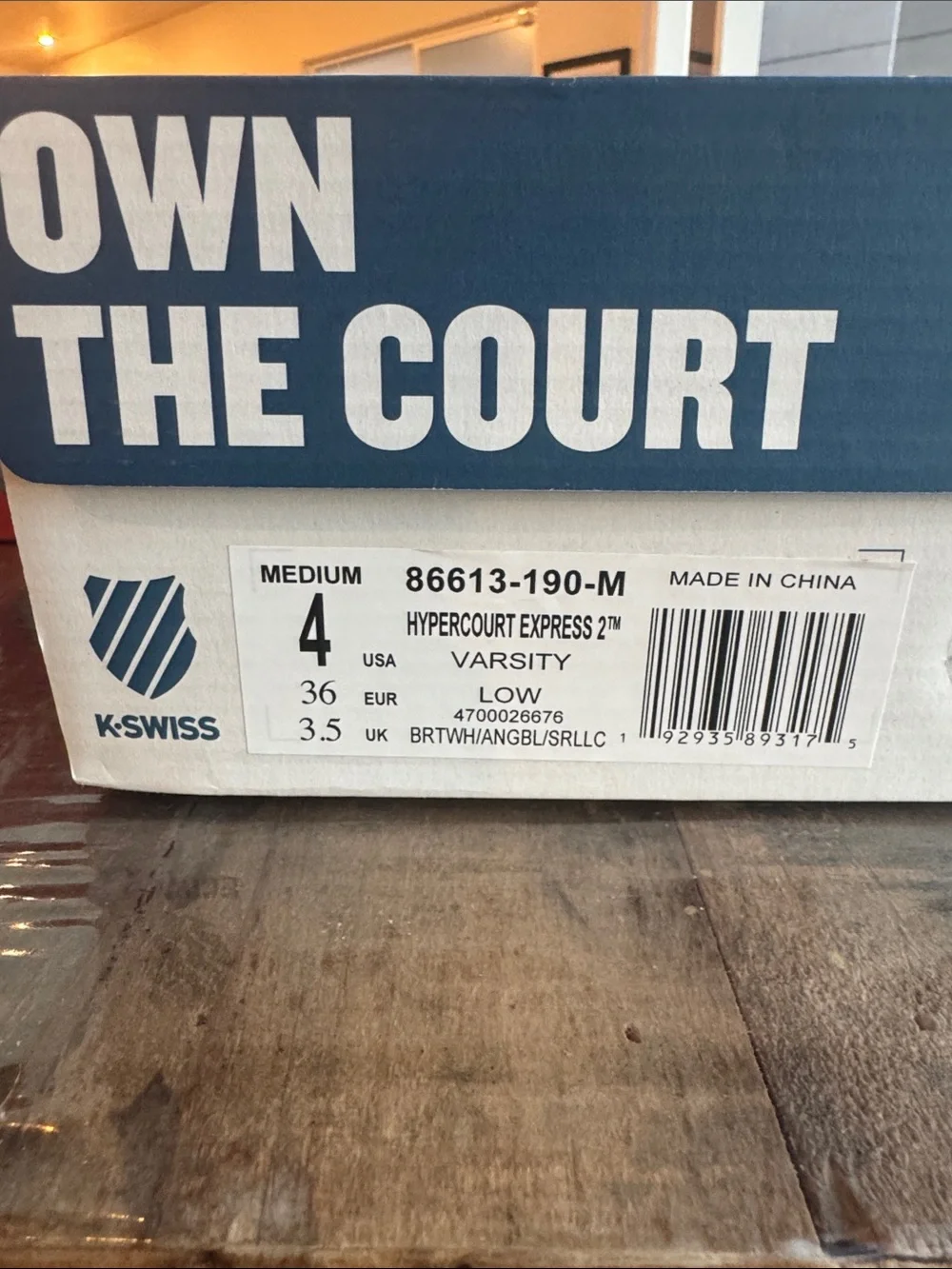 K-Swiss Tennis Shoes in White & Light Blue size 4